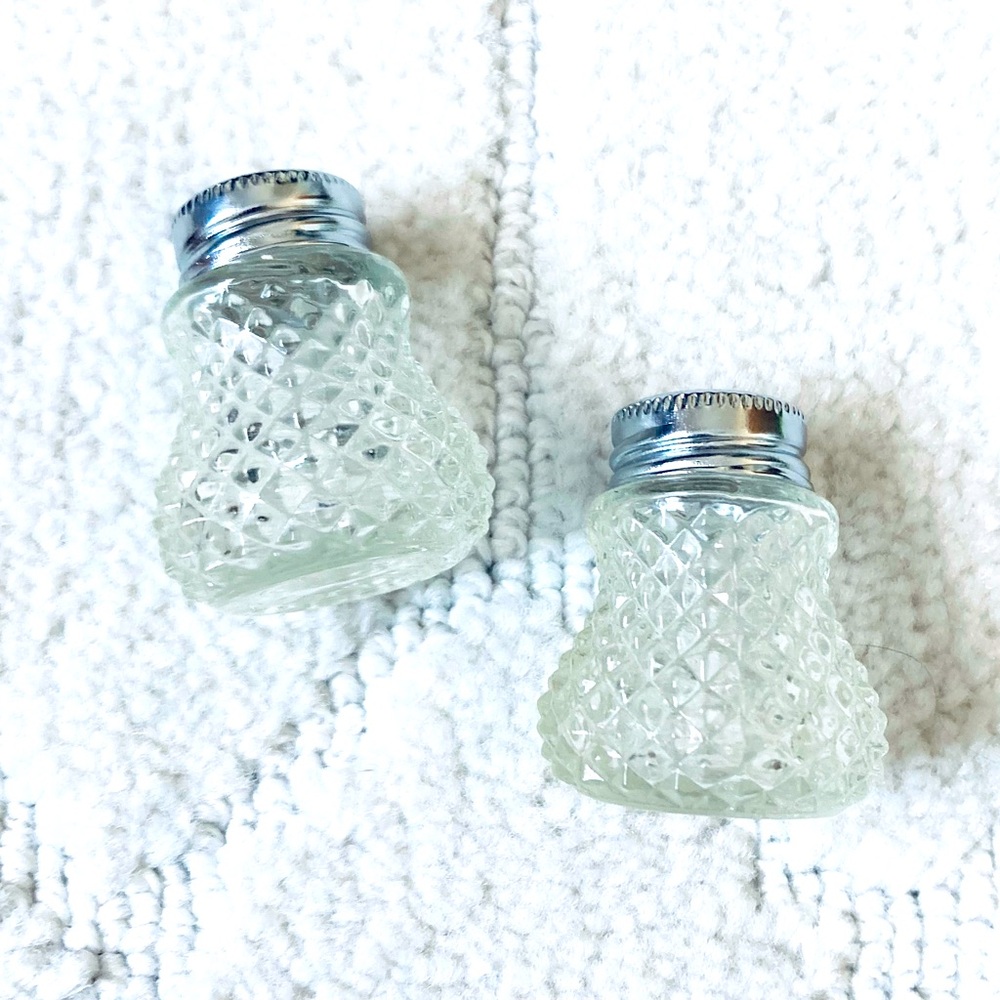 Vintage Grace Clear Glass Hobnail miniature salt and pepper shakers nib